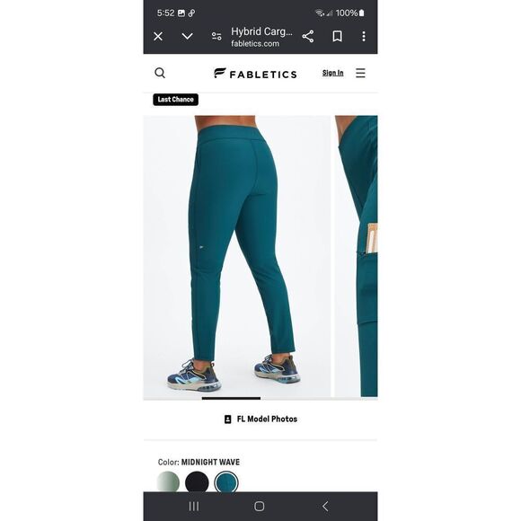 New Medium Fabletics Midnight Wave High Waist Cargo Pants with Pockets NWT - Picture 2 of 8